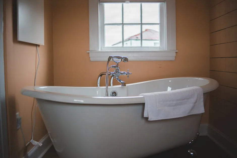 Decision Guide For Bathtub Repair Versus Replacement